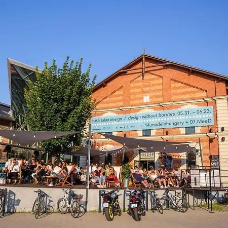 شقة Hanna&rita In The Centre Lonyay 42a 3rd Floor In The Back Yard بودابست